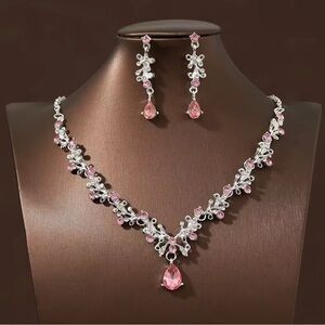 Pink and silver crystal fashion necklace